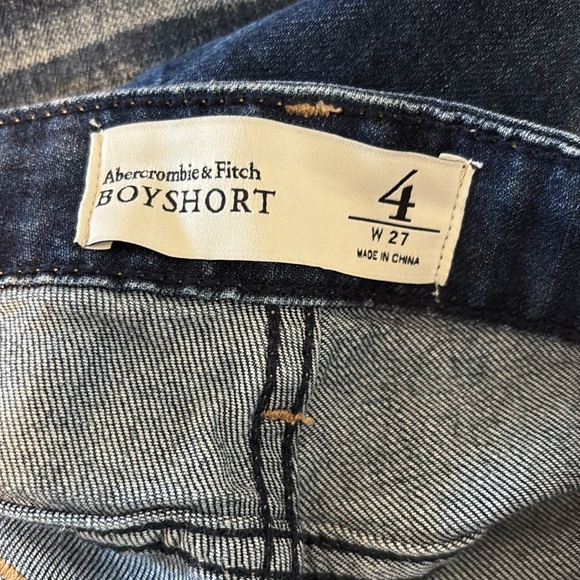 Abercrombie & Fitch Boy Short Denim Shorts 4 / 27 - Picture 8 of 8